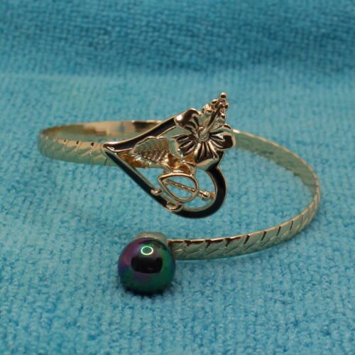 Hawaiian bracelet for women with pearl Polynesian jewelry