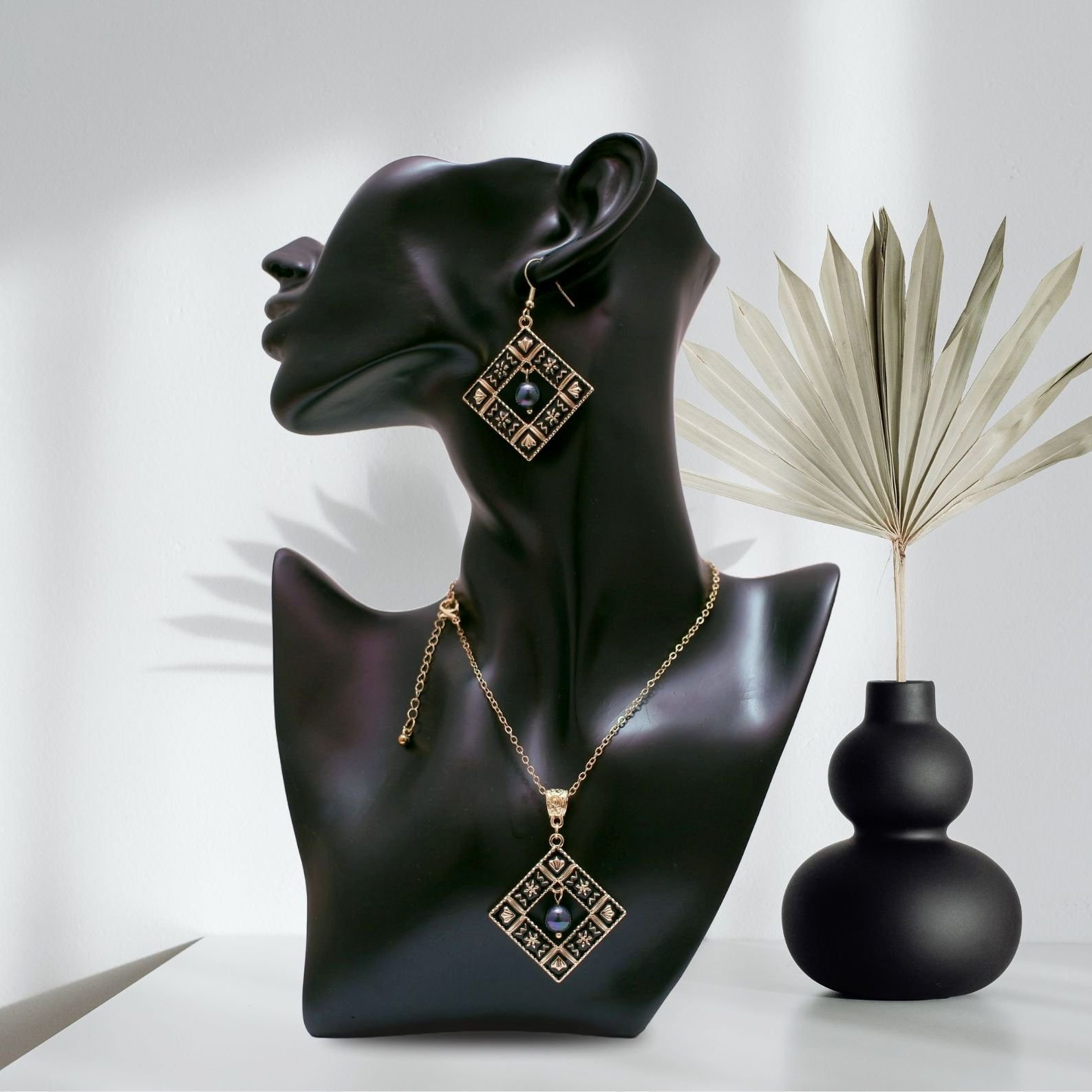 Hawaiian necklace set with pearl square m1a Hawaiian necklace set for women, with pearl and enamel